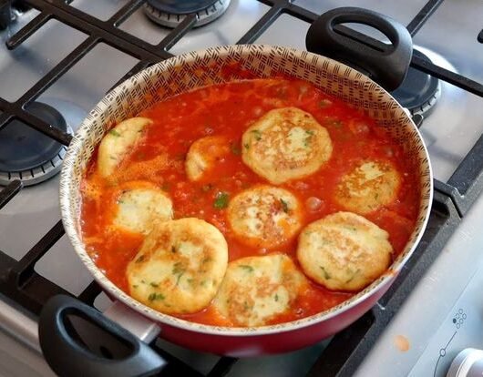 Encuentra recetas con Caldillo de Jitomate Querencias Sabores para dar un toque casero y delicioso a tus platillos.